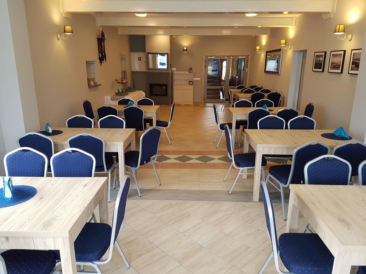 우스트카 Osrodek Wczasowy Dagmor B&B 외부 사진
