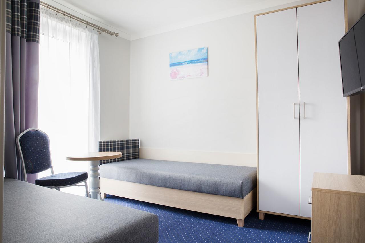 우스트카 Osrodek Wczasowy Dagmor B&B 외부 사진